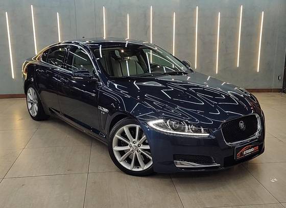 JAGUAR XF 3.0 PORTFOLIO V6 SUPERCHARGED GASOLINA 4P AUTOMÁTICO